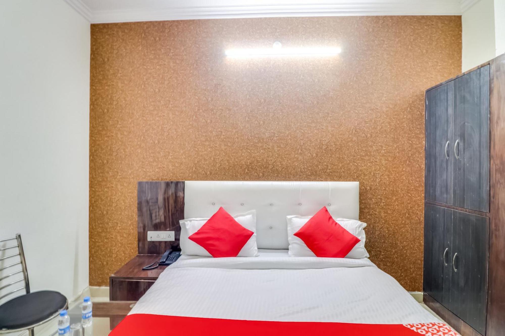 Hotel O Rodstar Chinhat Exterior photo