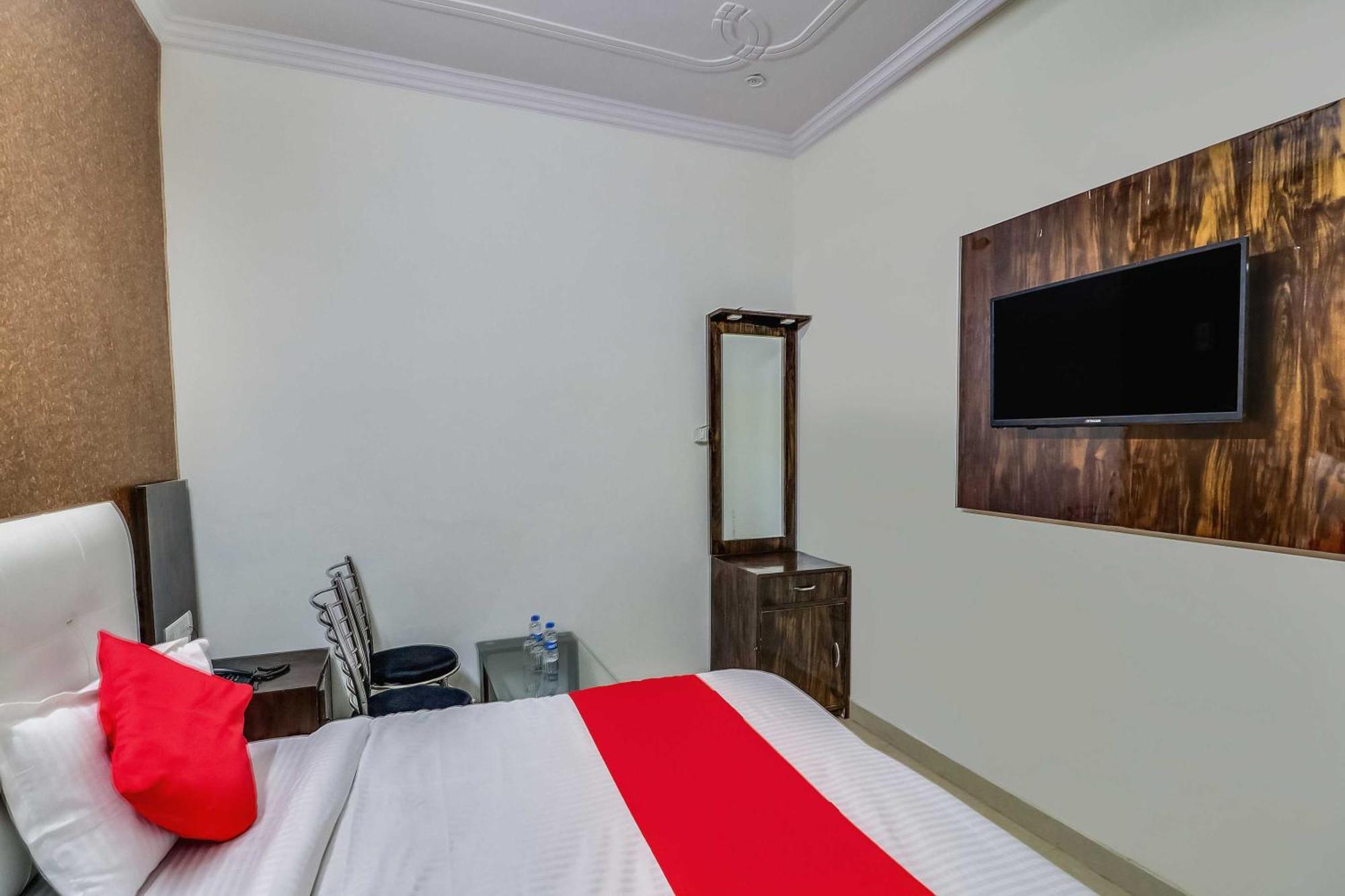 Hotel O Rodstar Chinhat Exterior photo